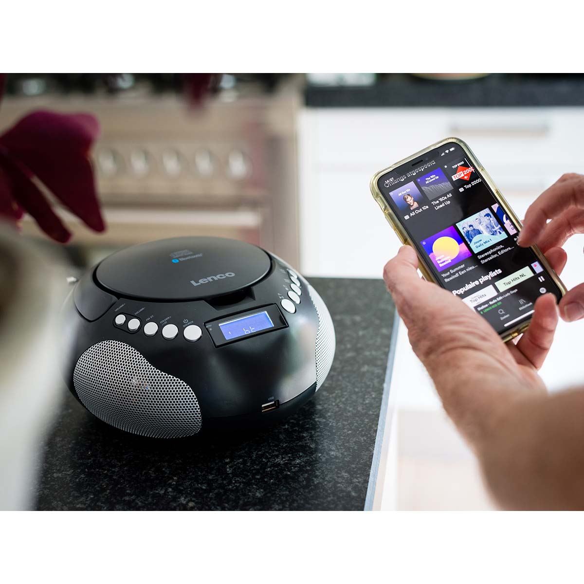 Lenco Portable radio CD/MP3 with USB and Bluetooth Black