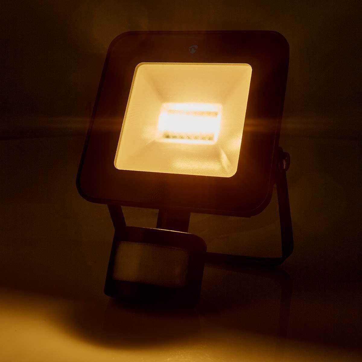 Nedis Smartlife Outdoor Light | Motion Sensor | 1500 lm | Wi-Fi | 20 W | Dimmable White | 3000 - 6500 K | Aluminium | Android™ / IOS