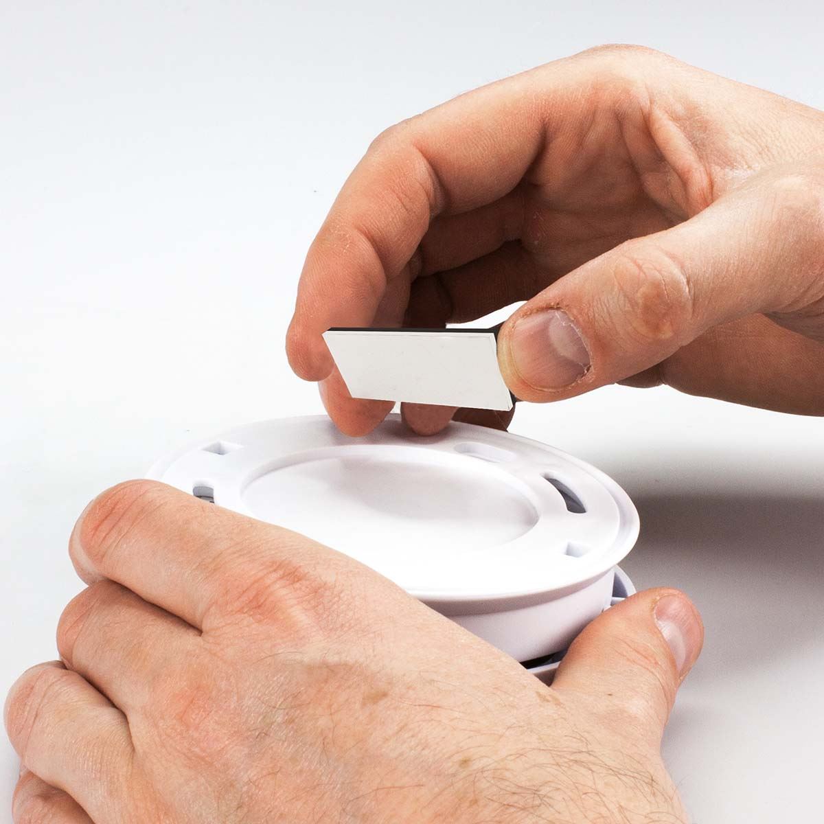 Alecto MK-2 Magnetic Mounting Kit for Smoke Detectors and Carbon Monoxide Alarms