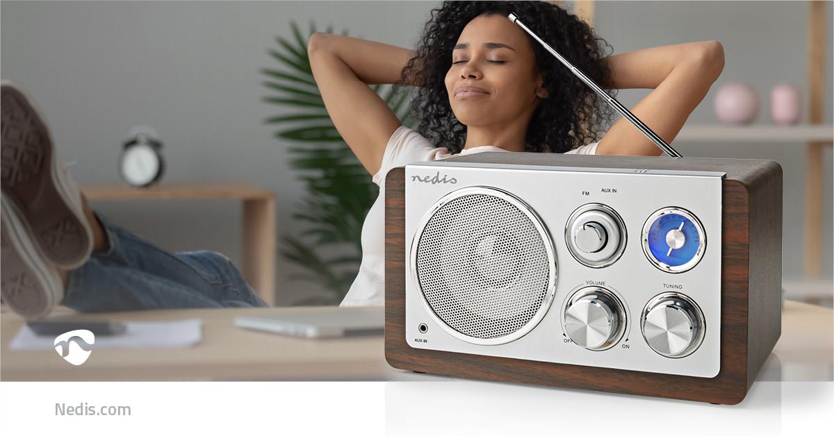 Nedis FM Radio | Table Design | FM | Mains Powered | Analogue | 15 W | IP20 | Brown