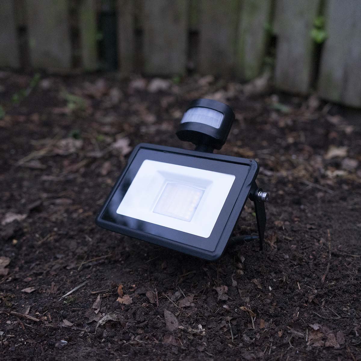 Nedis Smartlife Outdoor Light | Motion Sensor | 1500 lm | Wi-Fi | 20 W | Dimmable White | 3000 - 6500 K | Aluminium | Android™ / IOS