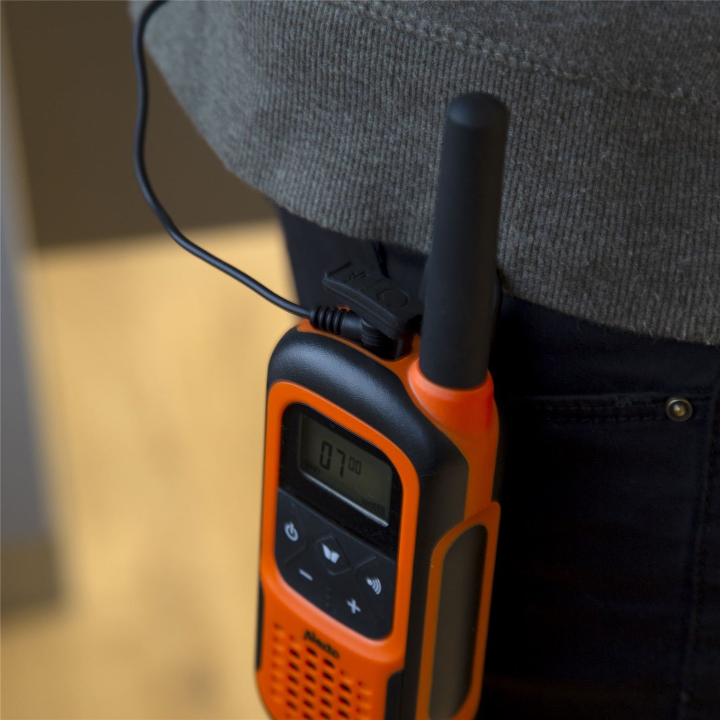 Alecto FRH-10 Airtube Headset for Two-Way Walkie-Talkie Handsets Radios | 2 Headsets