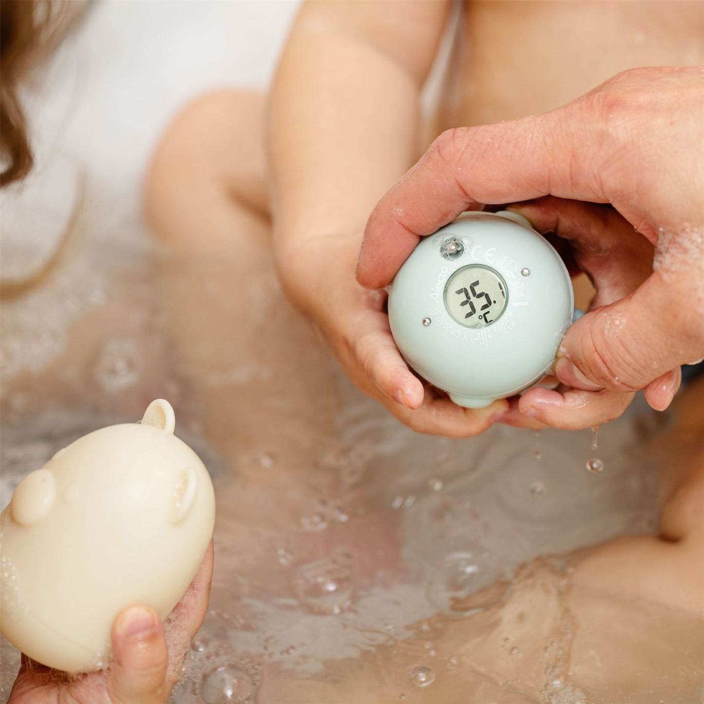 Alecto BT-5 | Set of Five Colourful Bath Toys with Thermometer | For Babies and Children