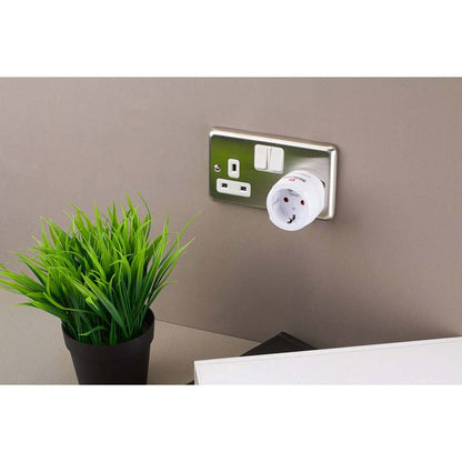 Skross SKR1500230EC | Travel Adapter Europe to UK Earthed
