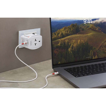 Skross SKR1302976 | Travel Adapter 2-pole world travel adapter with integrated Dual USB Charger (1x USB C & 1 x USB) 65 Watt Power Delivery