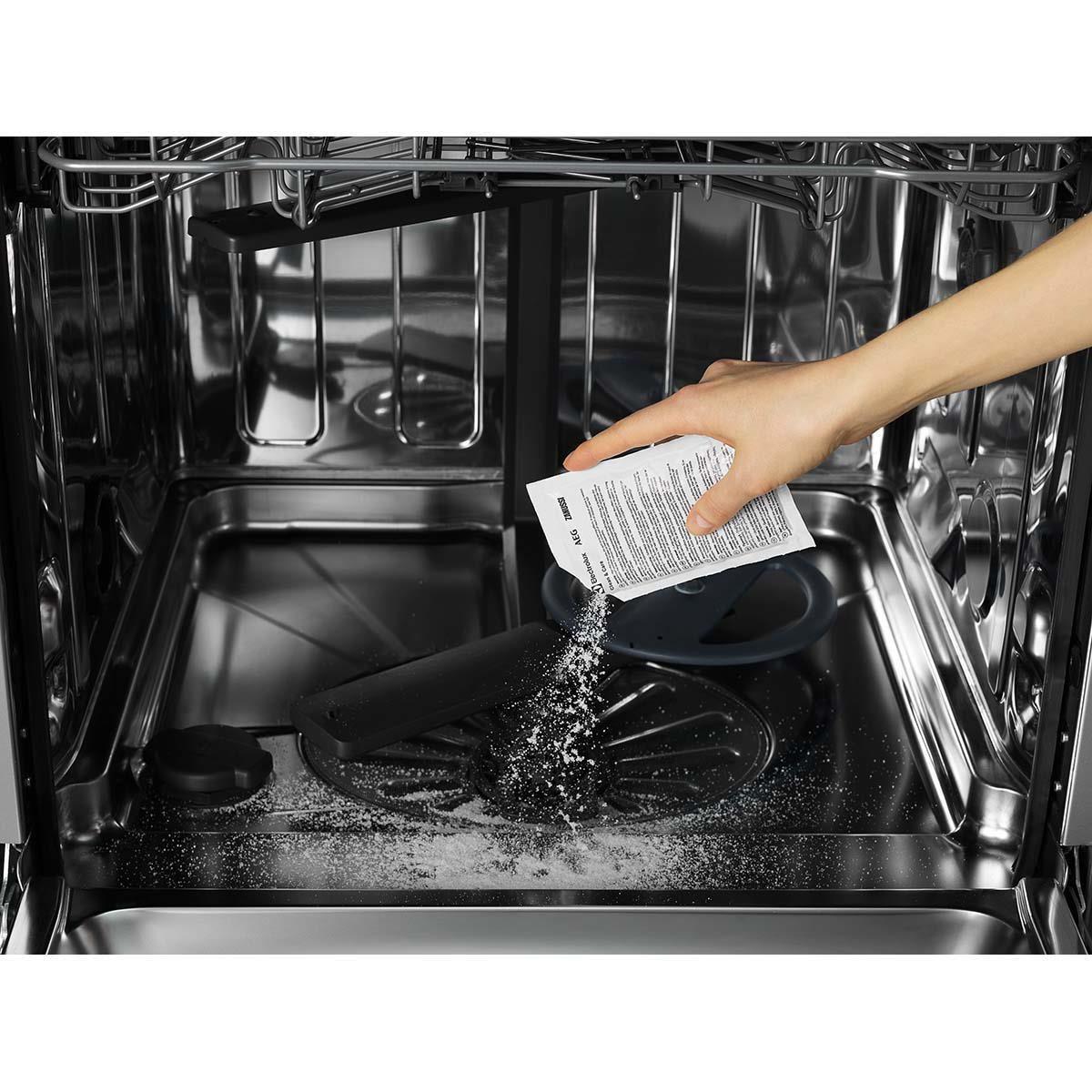 Electrolux M2GCP601 Clean & Care 3-in-1 for washing machines and dishwashers - 6 sachets