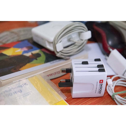 Skross Travel World Adapter MUV Micro