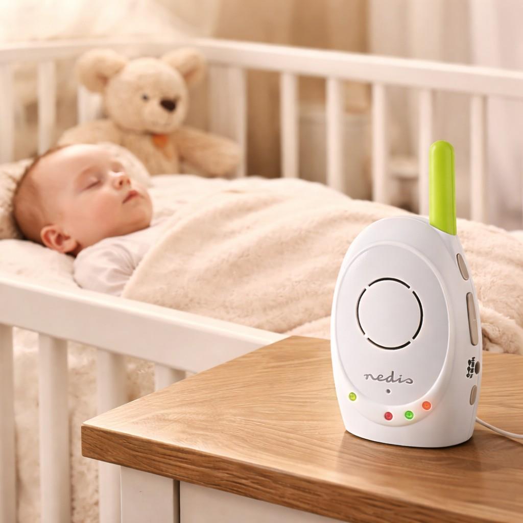 Nedis Baby Monitor | FHSS (Frequency-Hopping Spread Spectrum) | With talk back function | Range: 300 m | Battery Powered / Mains Powered | Green / White