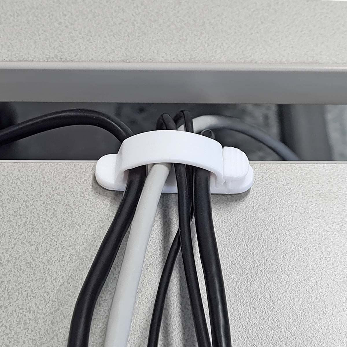 Nedis CMGC22033WT | Cable Management | Cable Clip | Locked | 3 pcs | Number of slots: 3 Slots | Maximum cable thickness: 7.5 mm | Polypropylene | White