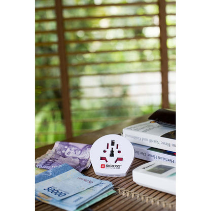 Skross SKross | Travel Adapter World-to-Europe Earthed