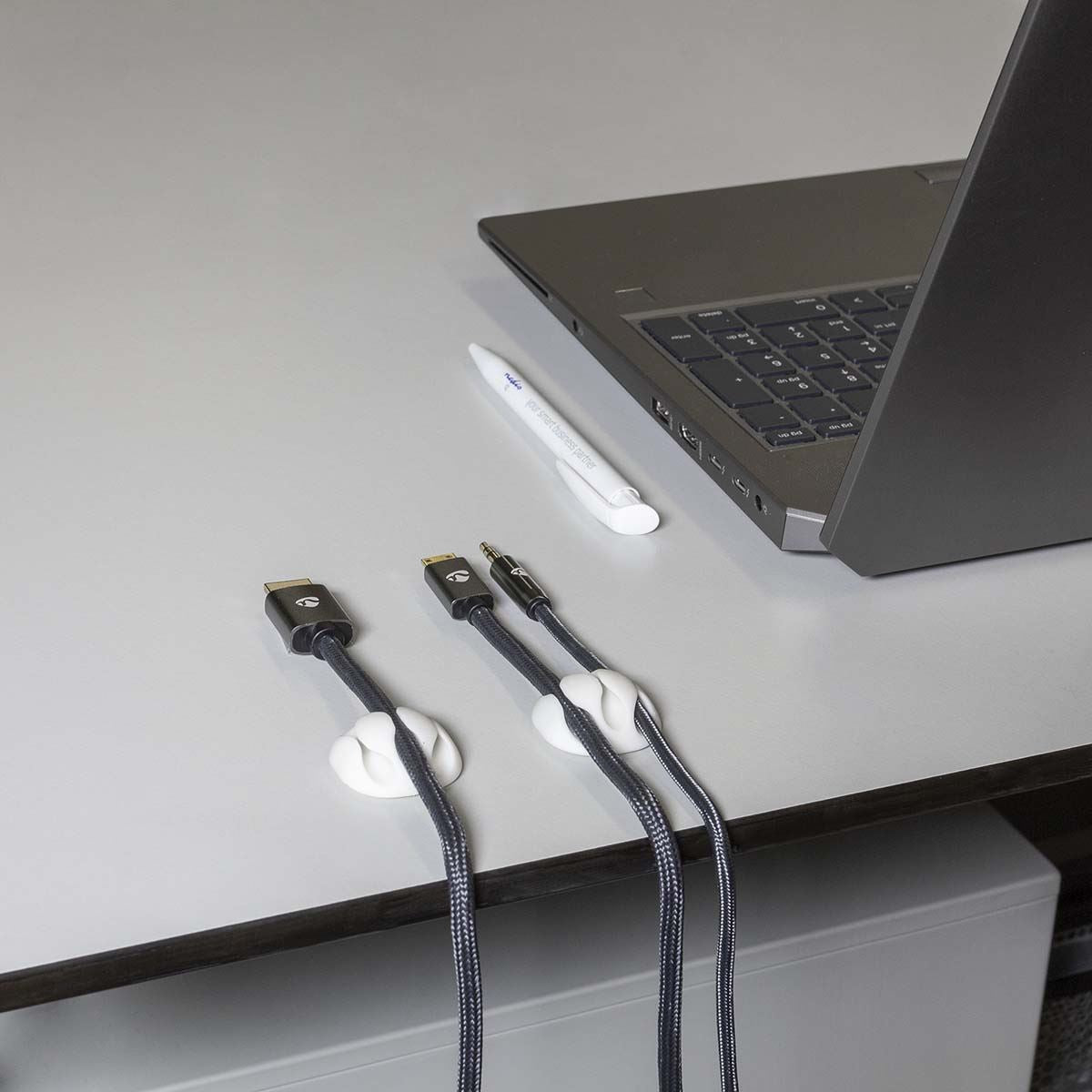 Nedis CMGC20034WT | Cable Management | Cable Clip | Click and Go | 4 pcs | Number of slots: 3 Slots | Maximum cable thickness: 5.3 mm | TPE | White