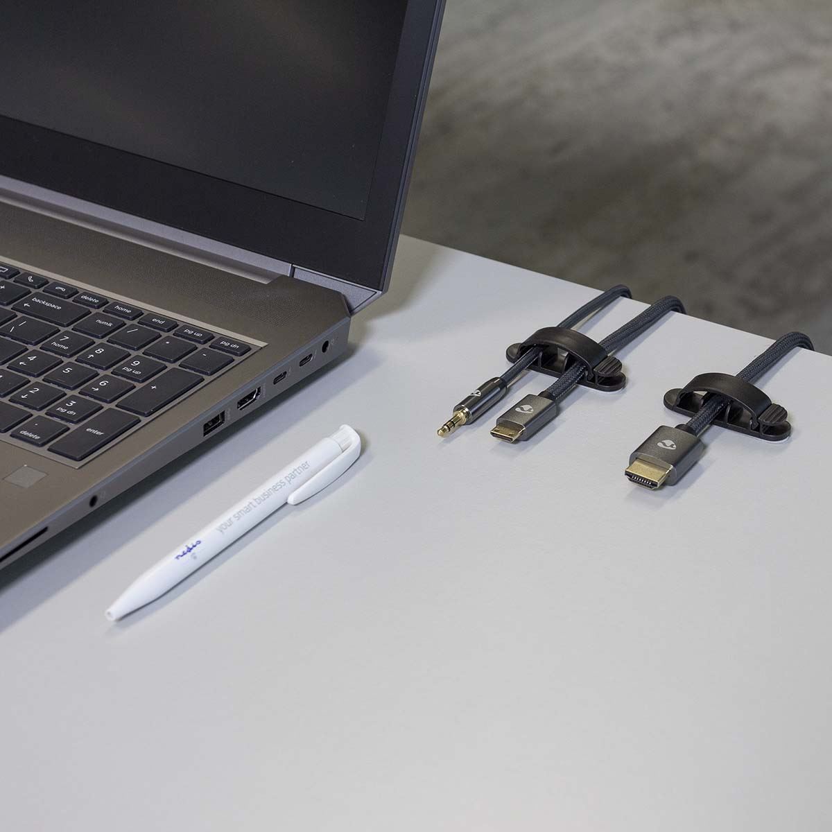 Nedis CMGC22033BK | Cable Management | Cable Clip | Locked | 3 pcs | Number of slots: 3 Slots | Maximum cable thickness: 7.5 mm | Polypropylene | Black