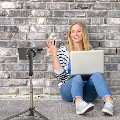 Nedis Bluetooth® Selfie Stick | Bluetooth® version: 5.0 | Maximum screen size: 7 " | Folded lenght: 17 cm | Unfolded length: 61 cm | Maximum weight capacity: 1000 g | Battery Powered