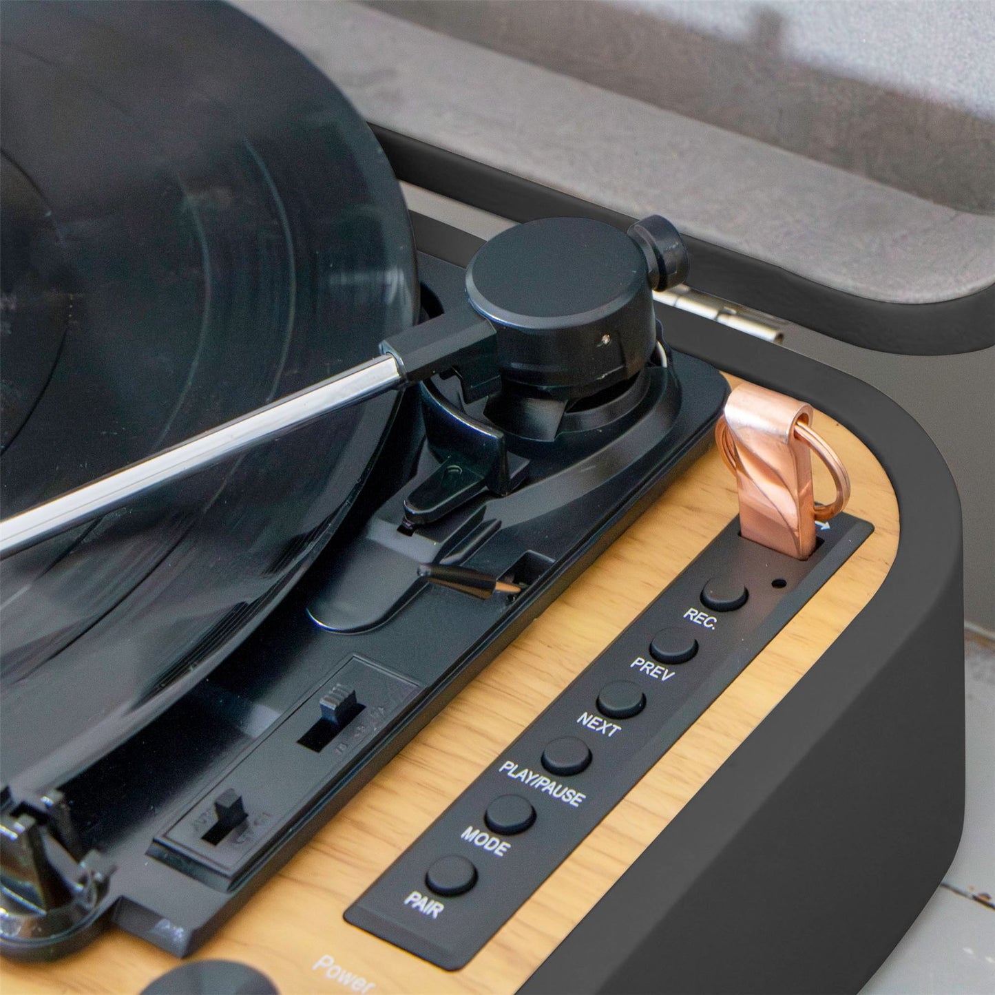 Lenco TT-116BK | Turntable with Bluetooth® and USB Player / Recorder Black